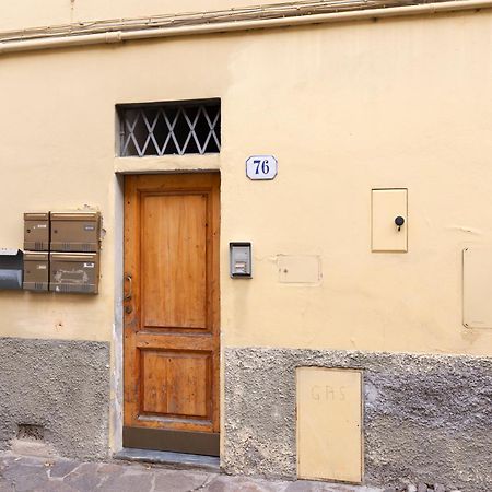 Sweet San Frediano Apartment フィレンツェ エクステリア 写真
