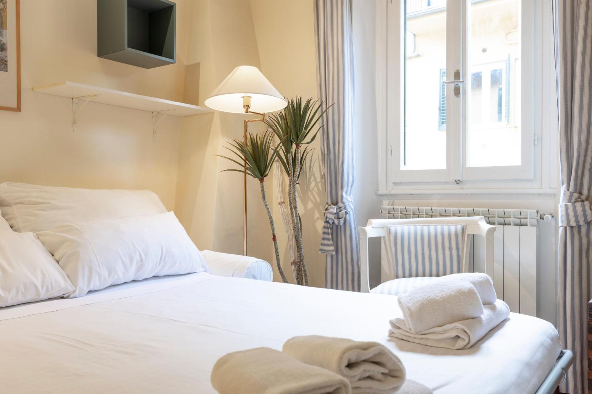 Sweet San Frediano Apartment フィレンツェ エクステリア 写真